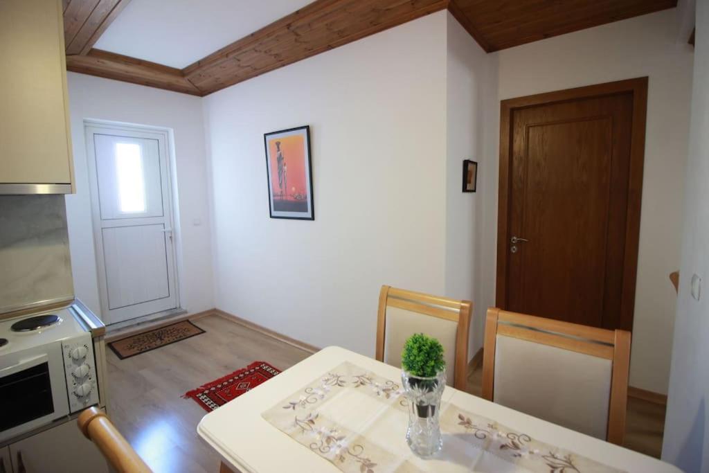Ferienwohnung Emblematic House 3 Gjirokastër Exterior foto