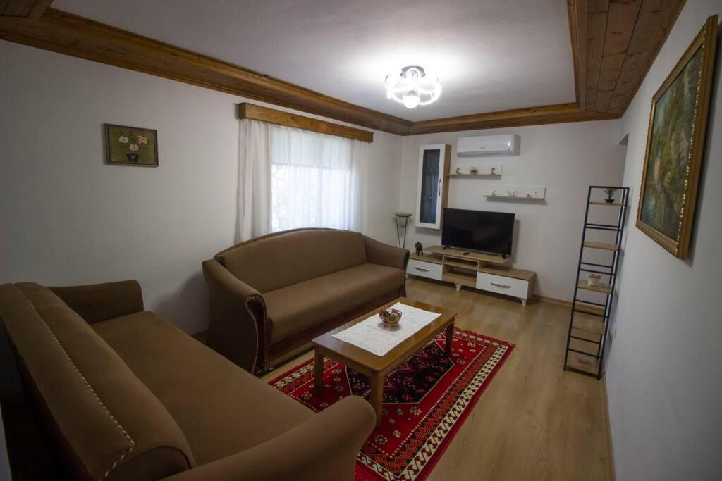 Ferienwohnung Emblematic House 3 Gjirokastër Exterior foto
