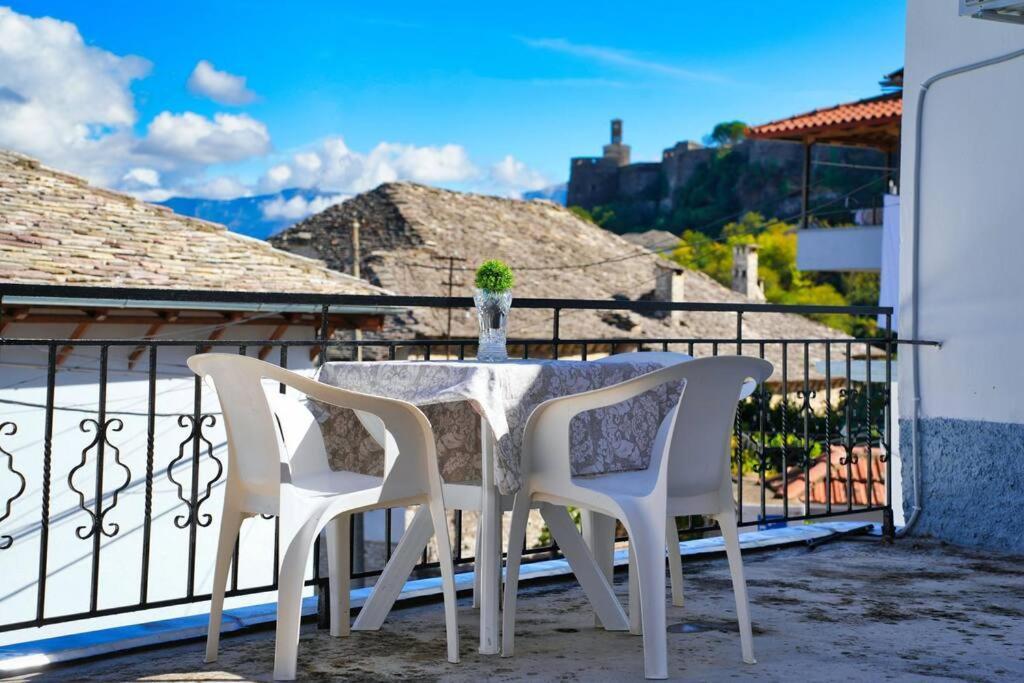 Ferienwohnung Emblematic House 3 Gjirokastër Exterior foto